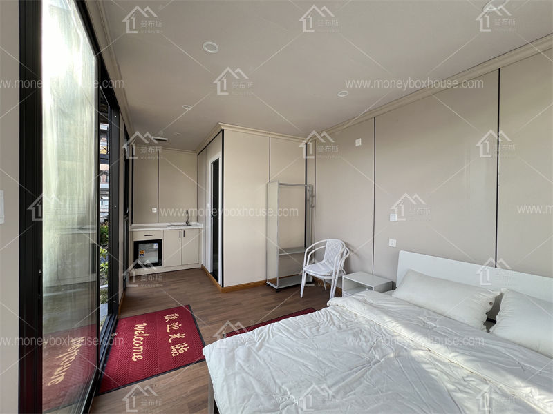 Detachable container house Detachable container house