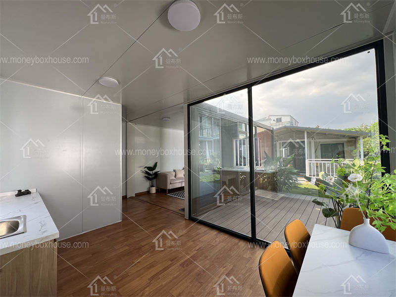 Detachable container house Detachable container house