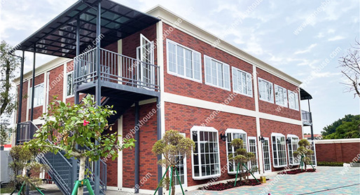 Какое идеальное школьное здание из контейнеров